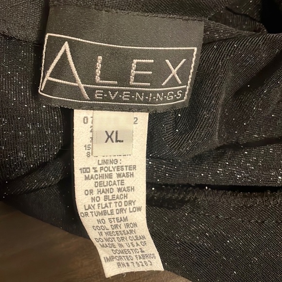 Alex evenings 2 piece tank and cardigan set in shimmery black and white - Picture 9 of 10